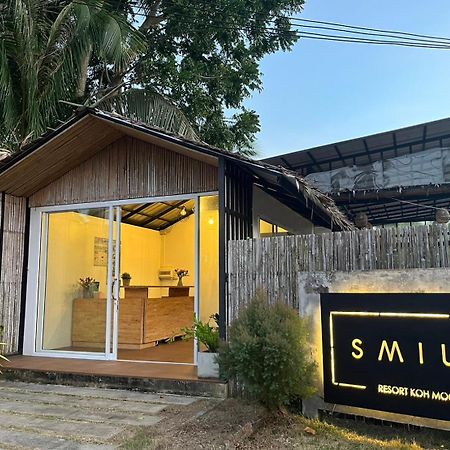 Smile Resort Ko Muk Extérieur photo
